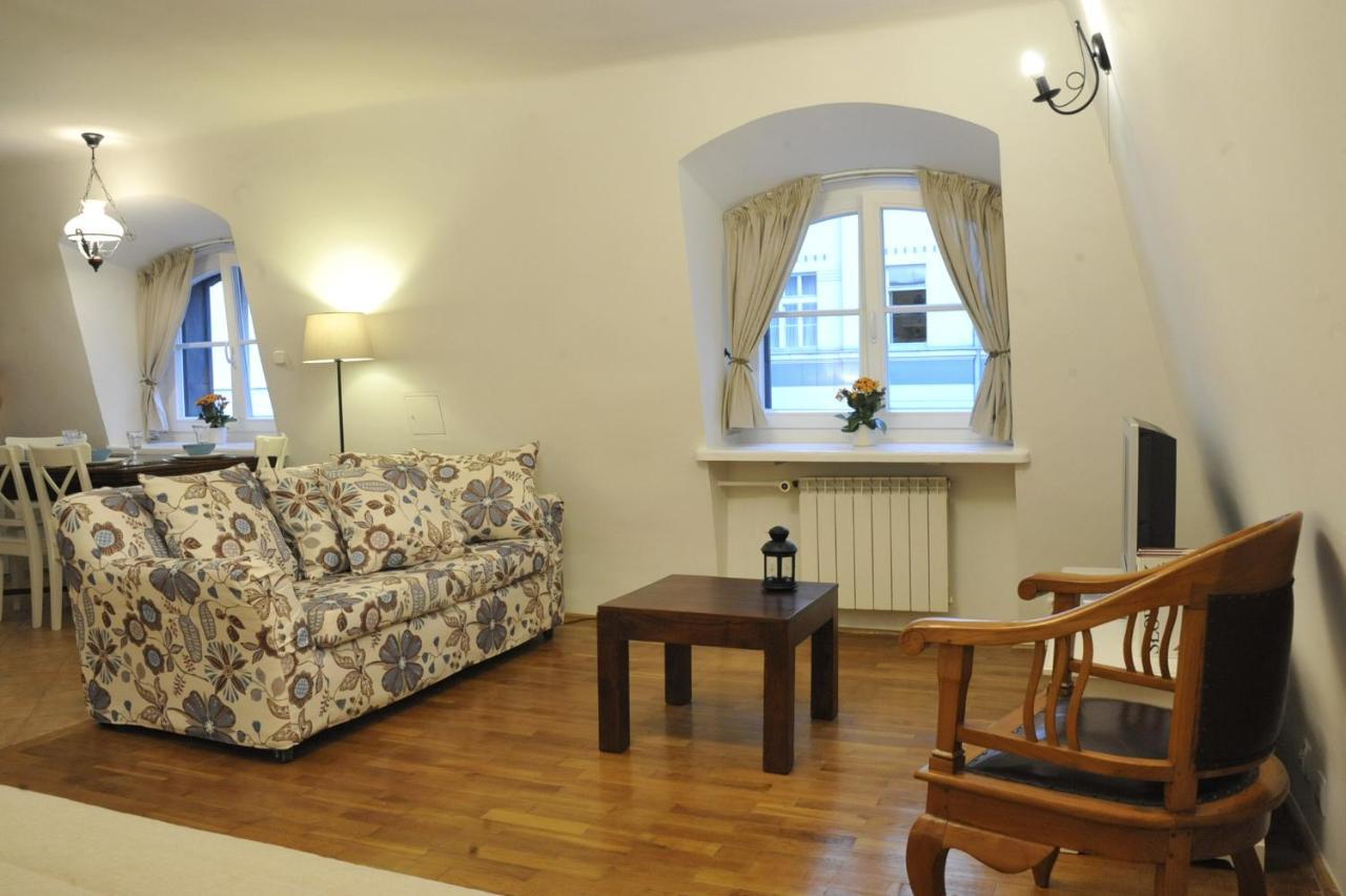 Milotu - Apartament Uniwersytecki Warszawa Eksteriør bilde